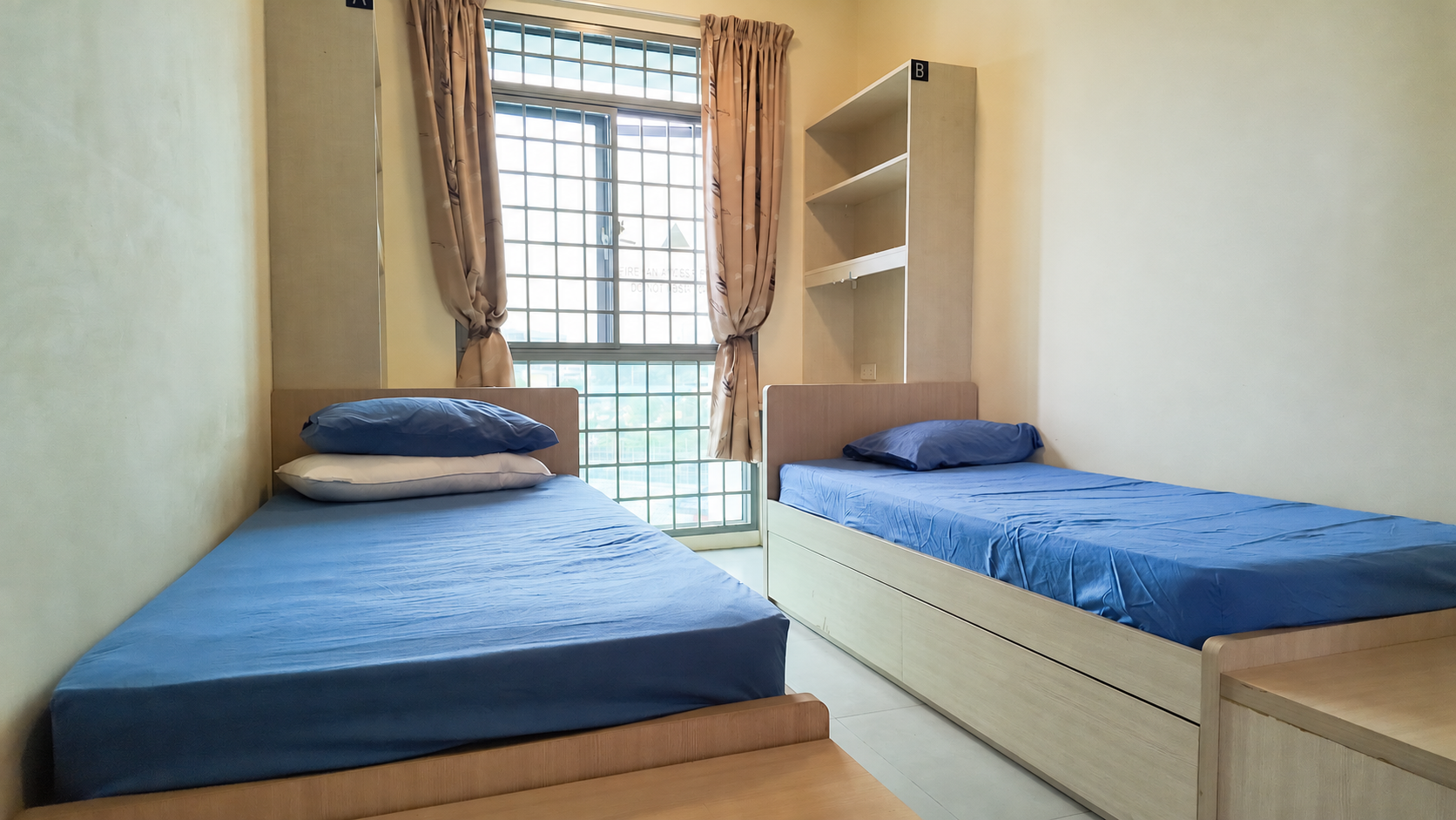 2 Bedder Boarding School Room